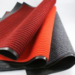 赫思迪格 HSJZ-1560 PVC复合底双条纹地毯 深红2.0米*1米